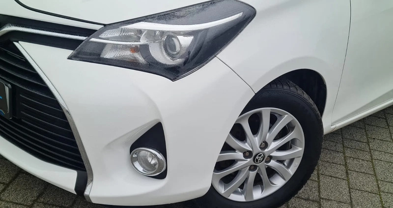 Toyota Yaris cena 38900 przebieg: 98000, rok produkcji 2015 z Jedlina-Zdrój małe 781